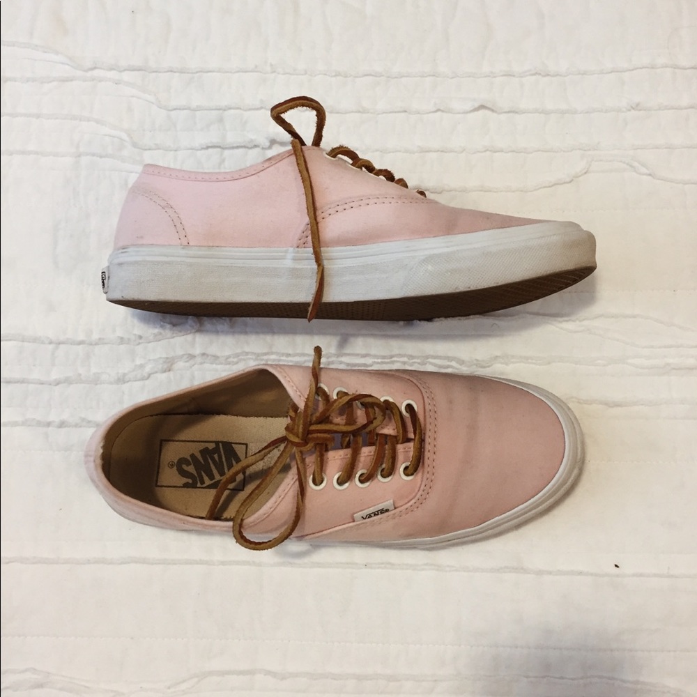 Tennis Shoes